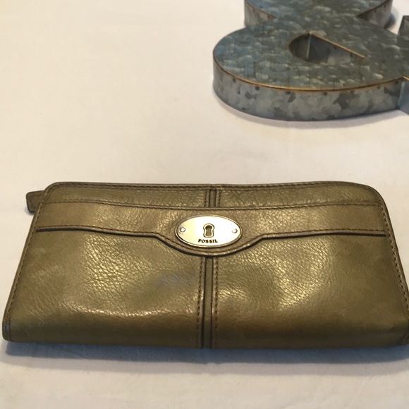 Fossil Vintage Leather Wallet Organizer - Picture 4 of 7